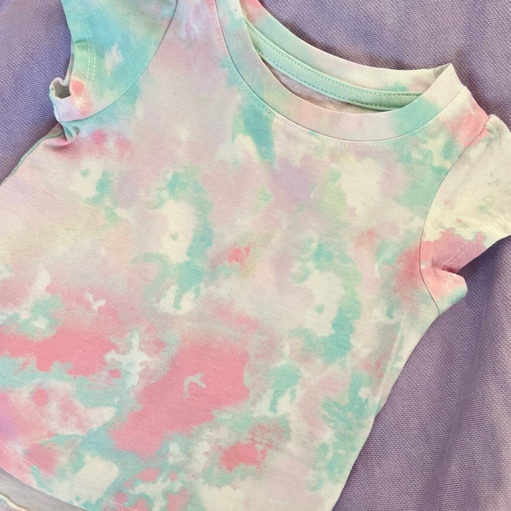 LIKE NEW Cat and Jack 12 month girls Tie Dye T-shirt